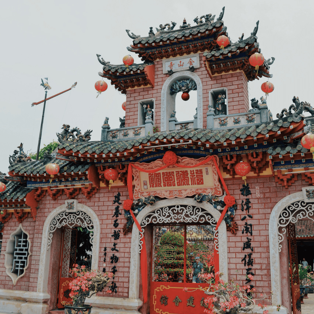 Read more about the article Explore Quan Cong Temple